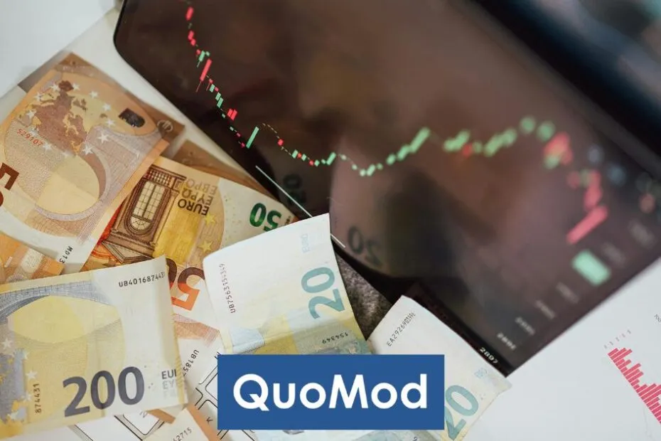 Wirtschaftskrise | Geldscheine und Finanzdiagramm sichtbar.